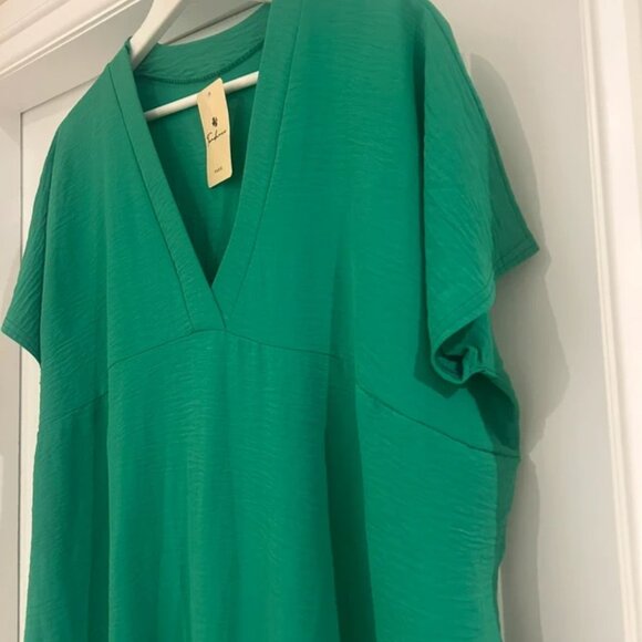 Green dress - Picture 2 of 3